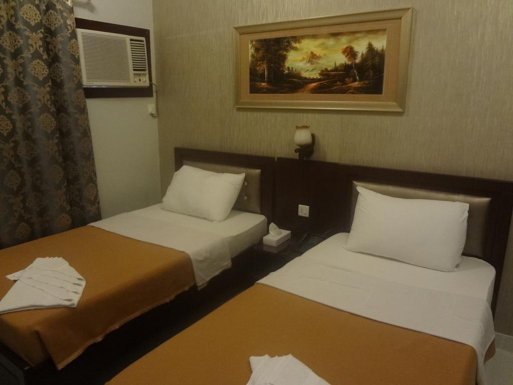 Al Sabkha Hotel Dubai Exterior photo