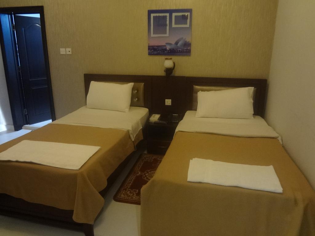 Al Sabkha Hotel Dubai Exterior photo