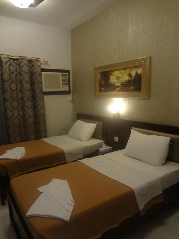 Al Sabkha Hotel Dubai Room photo