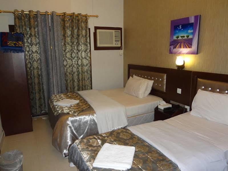 Al Sabkha Hotel Dubai Exterior photo