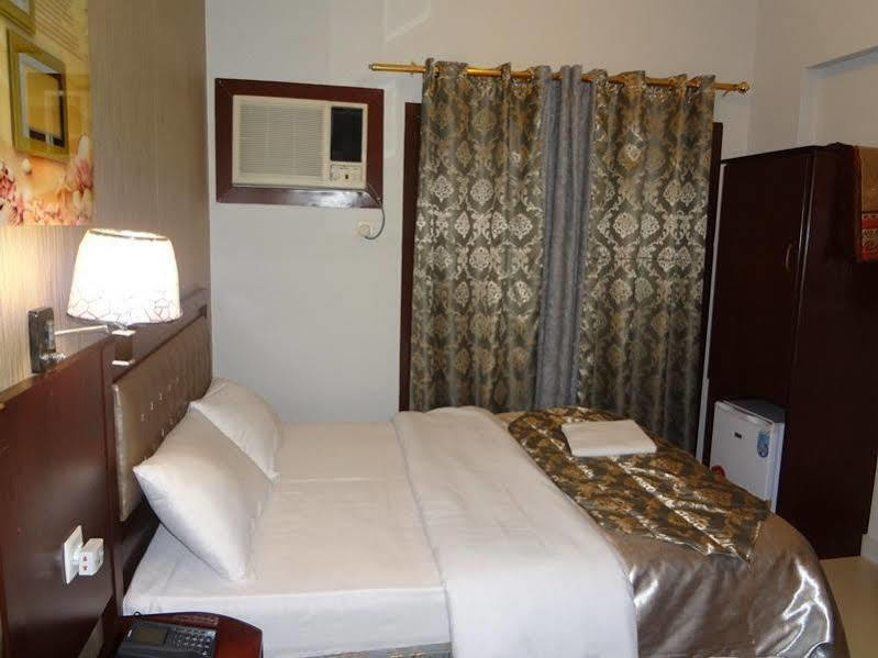 Al Sabkha Hotel Dubai Exterior photo